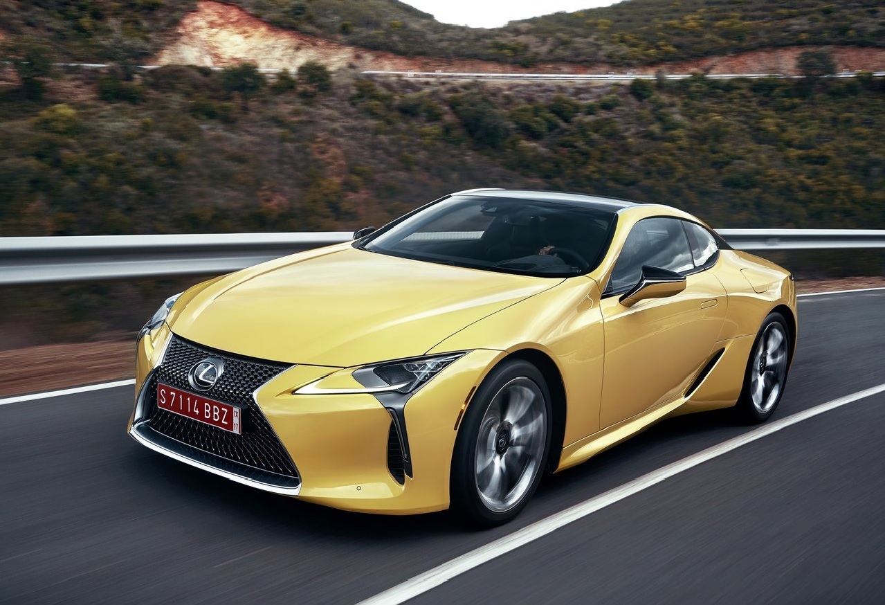 В Японии снимают с производства купе Lexus LC500