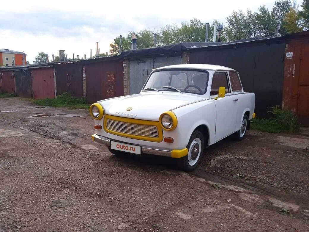 В Кирове выставили на продажу Trabant с кузовом из дуропласта