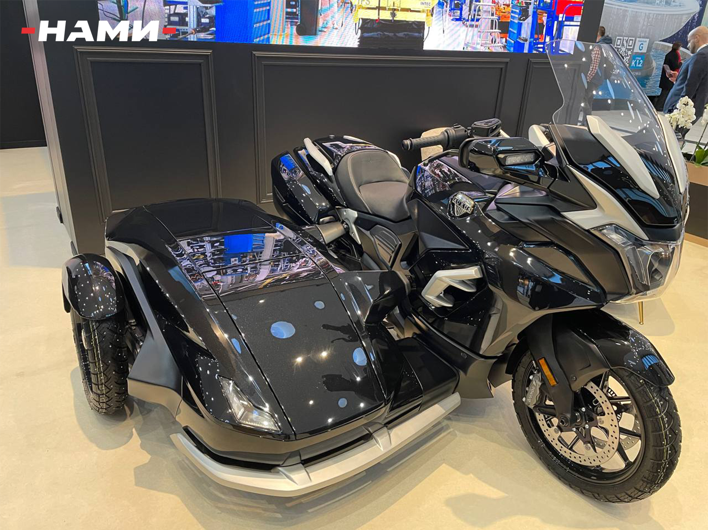 В России прошла сертификация мотоцикла Aurus Merlon