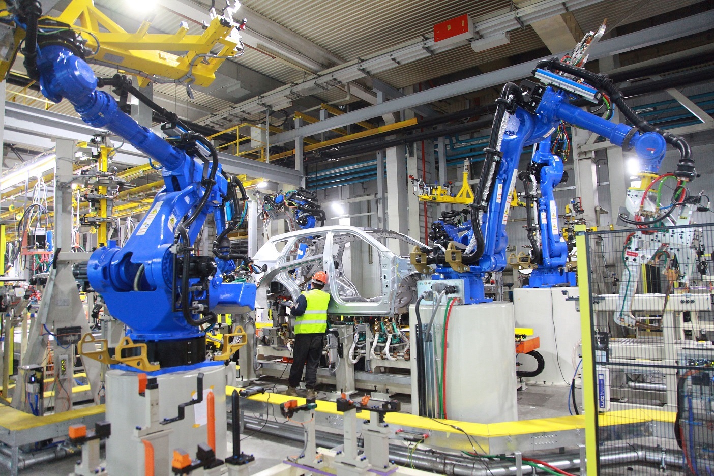 В России производство легковых автомобилей снизилось на 12%