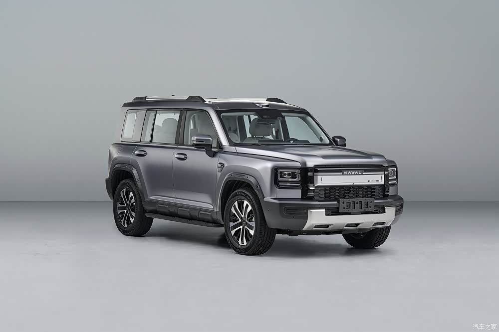 Новый внедорожник Haval Raptor стал длиннее и получил третий ряд сидений