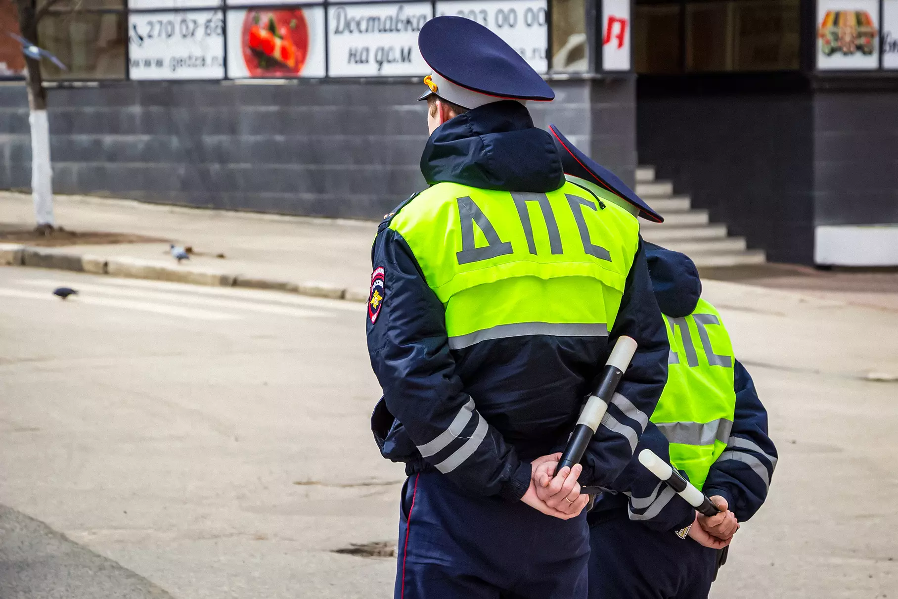 В Москве робот-доставщик выиграл судебный процесс у ГИБДД