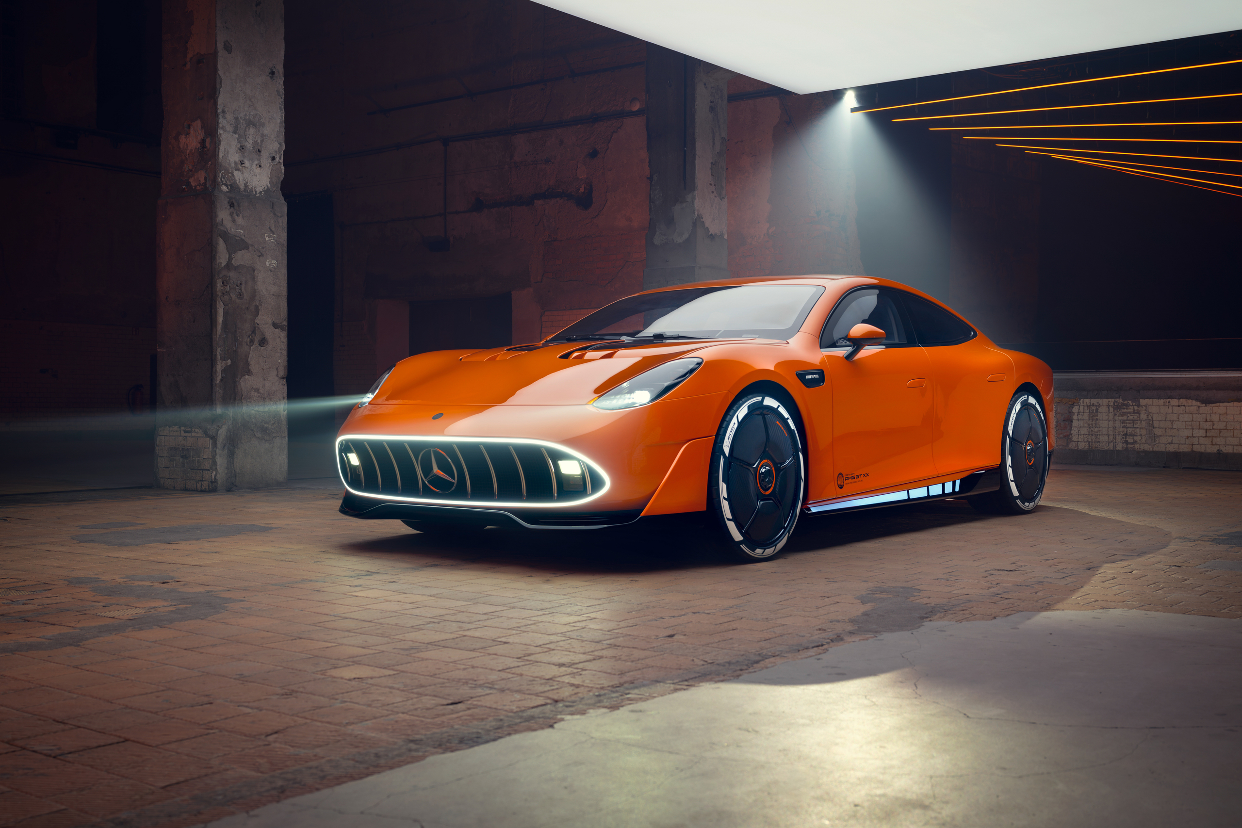 Mercedes-AMG введет в модельный ряд третий электроспорткар