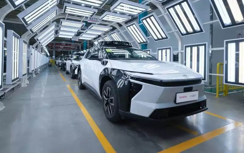 Toyota начала выпуск роботакси четвёртого уровня автономности