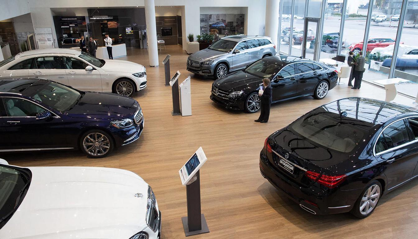 Автоэксперт Целиков: продажи автомобилей в России выросли почти на треть