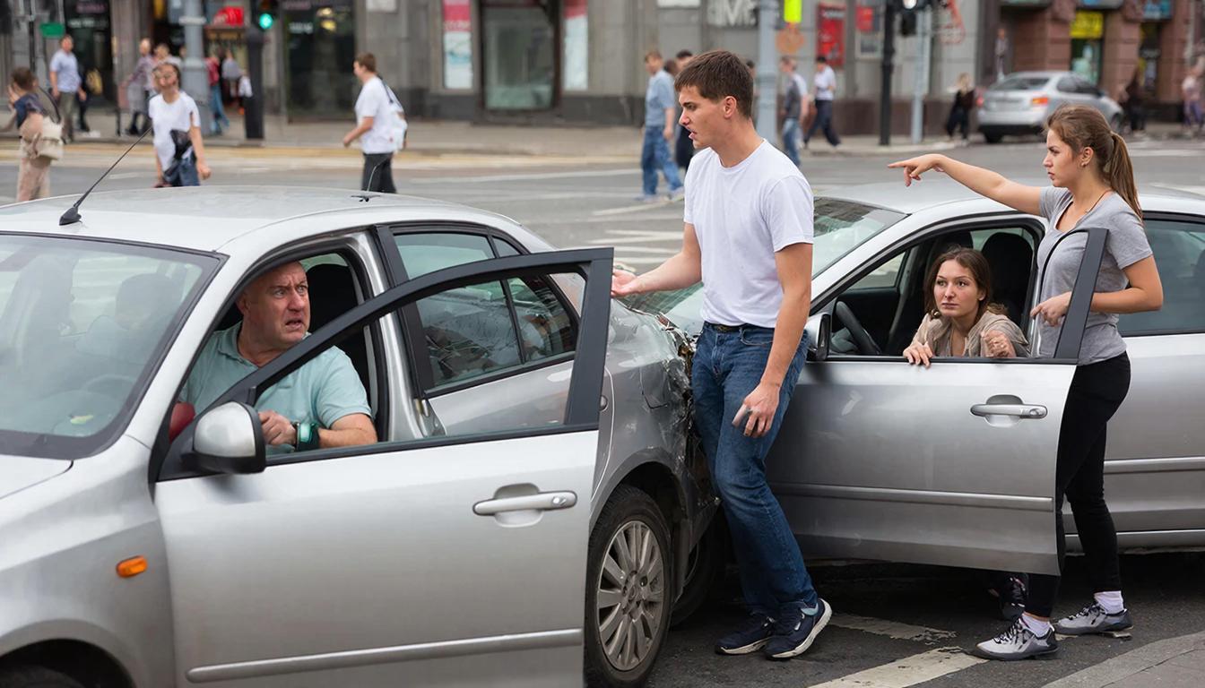 Госдума отклонила закон о введении отдельной уголовной статьи за автоподставы