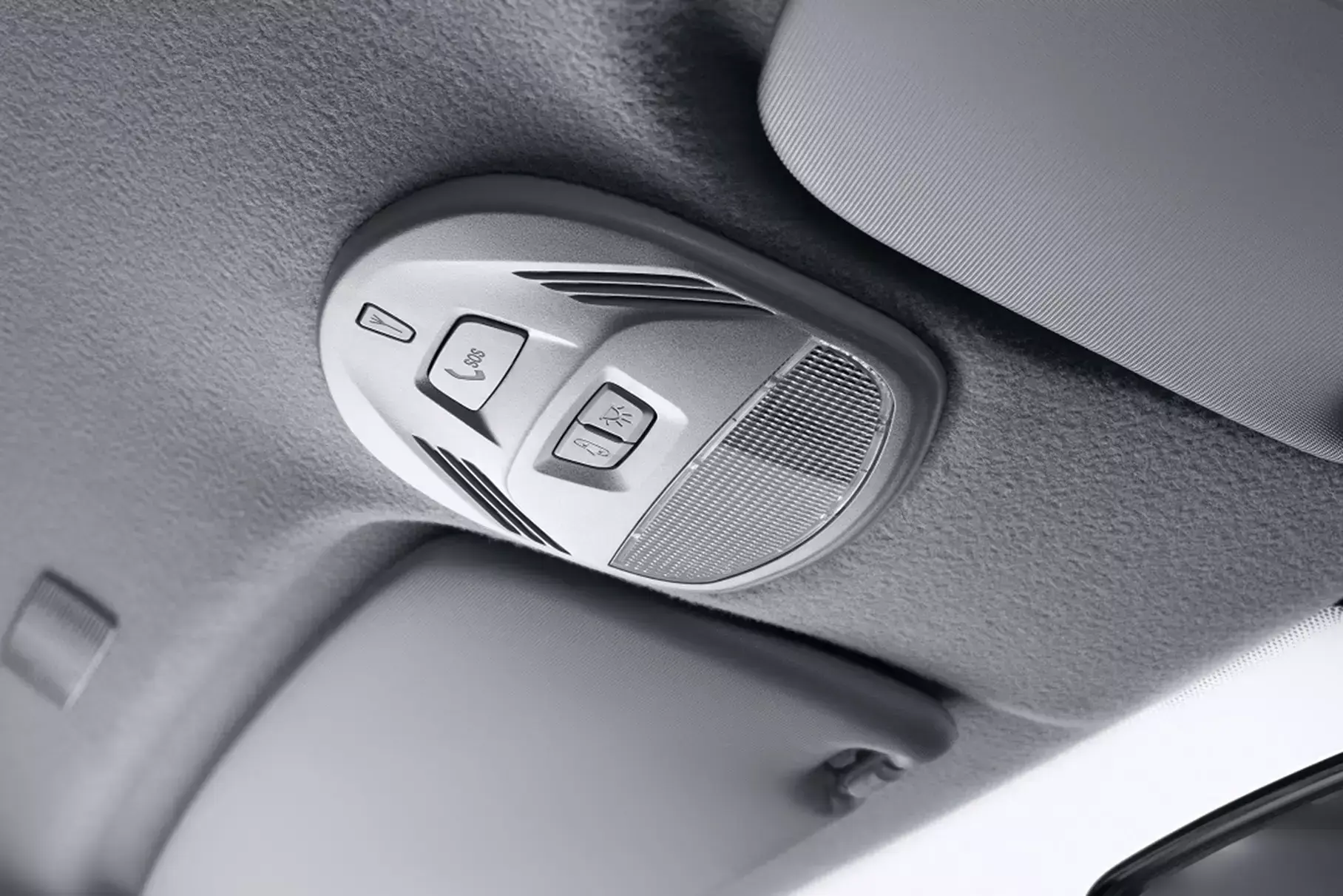 Минпромторг отложил возврат тревожных кнопок на иномарки, ввозимые в Россию