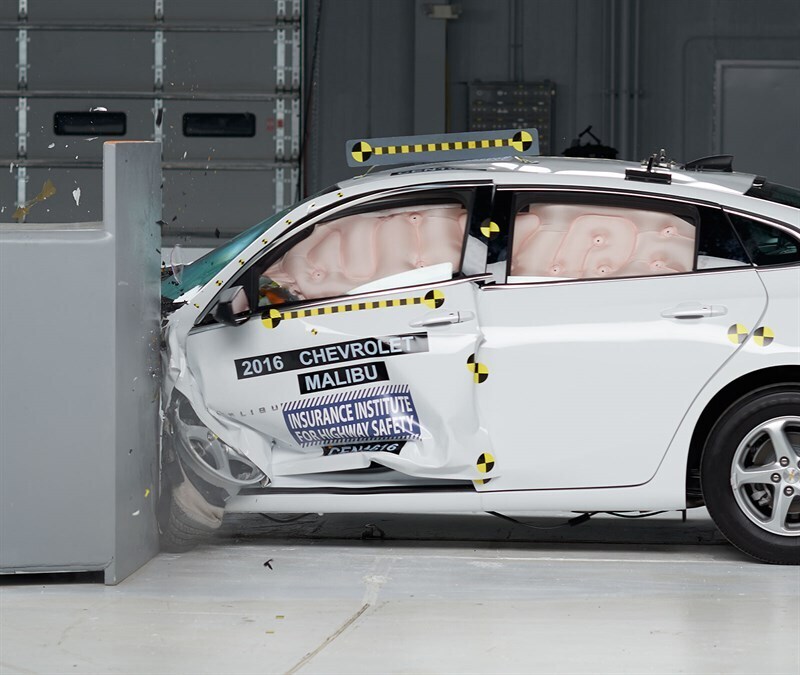 В США запретили китайские подушки безопасности, вонзающие осколки в лица водителей