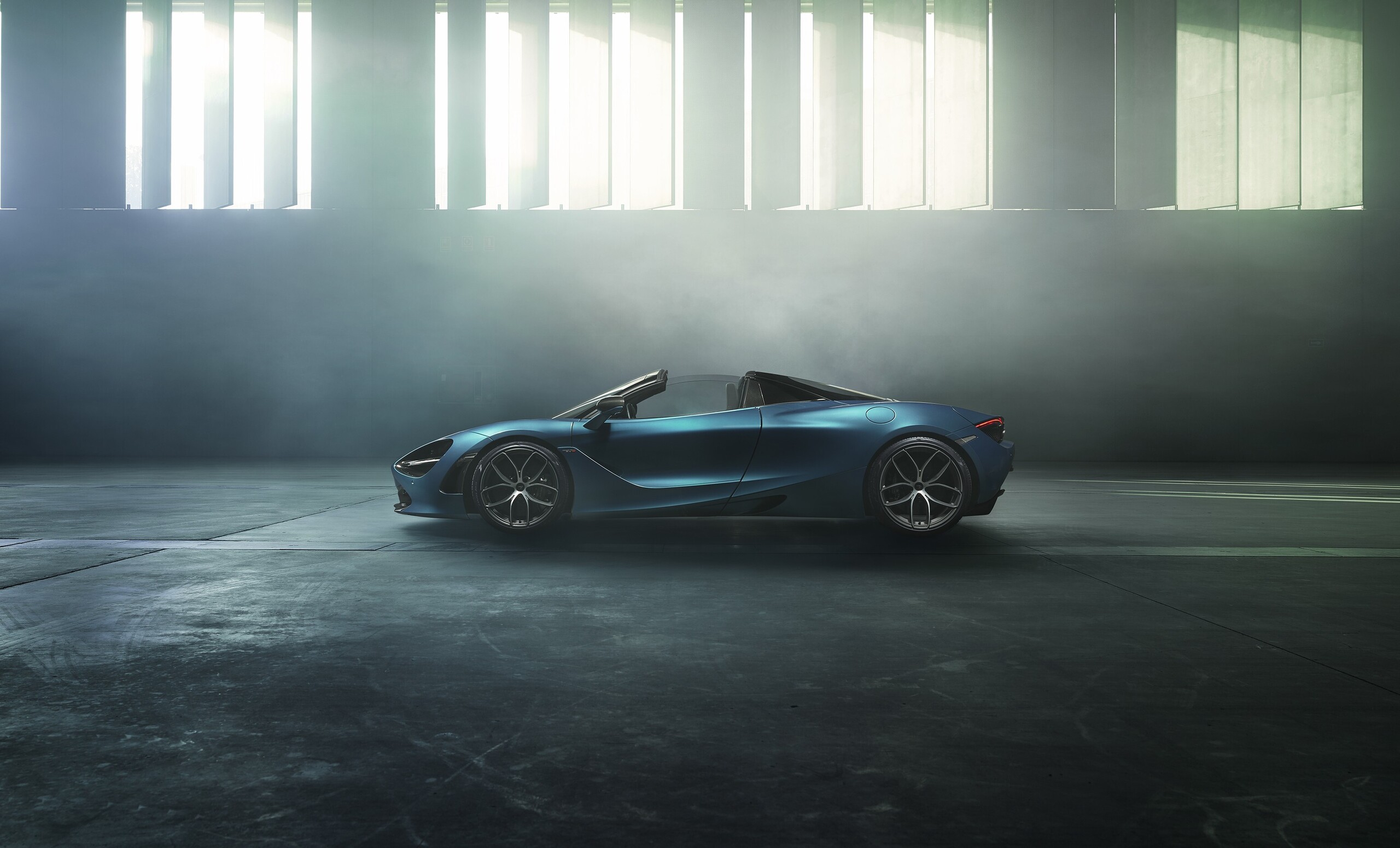 В Белоруссии на продажу выставлен конфискованный суперкар McLaren 720S Spider