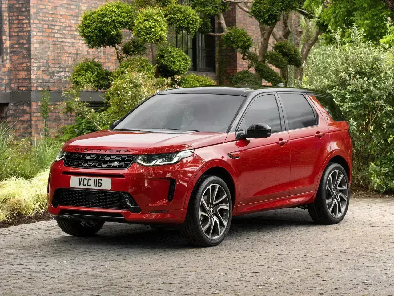 «За рулем» раскритиковал Land Rover Discovery Sport за капризные двигатели