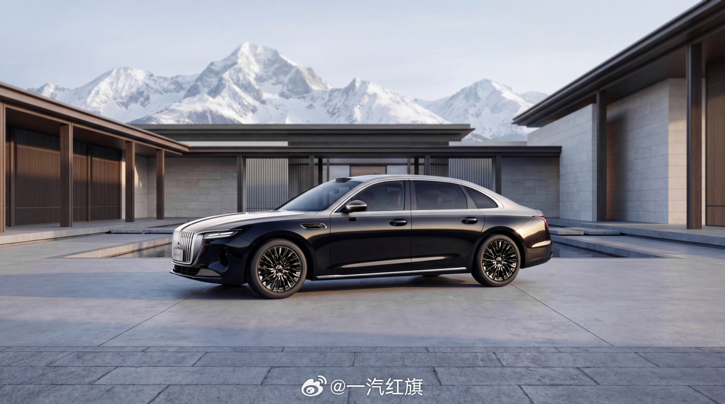 Hongqi опубликовала официальные фотографии седана H9 нового поколения