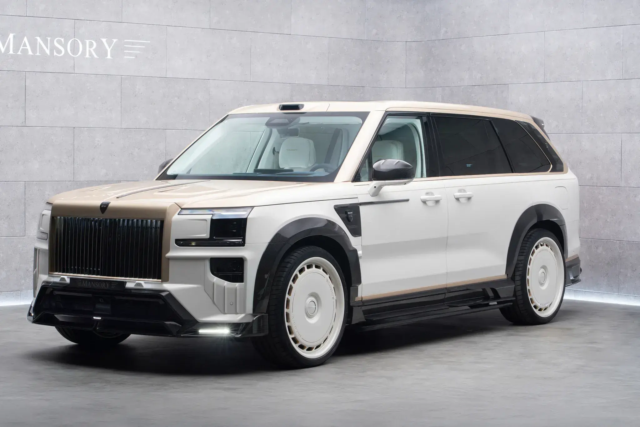 Тюнер Mansory оснастил Zeekr 9X двигателем мощностью 1381 л.с.