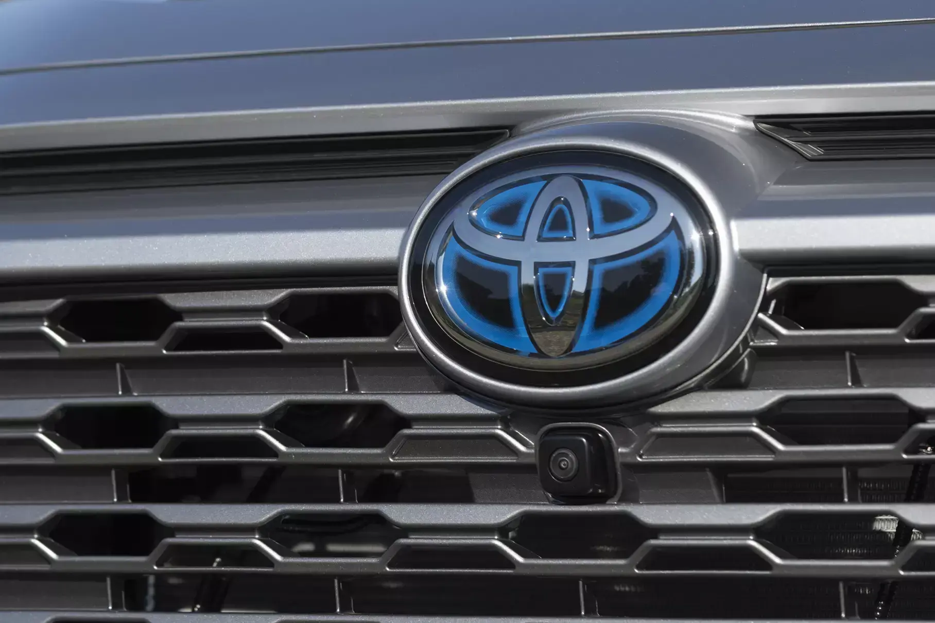 Автомобилист из Калифорнии утверждает, что Toyota задолжала 650 млрд рублей