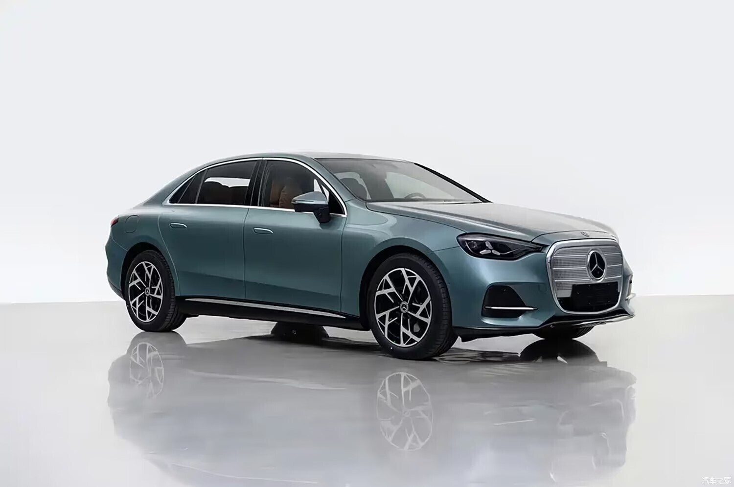 Для Китая Mercedes-Benz C-Class удлинили до пяти метров