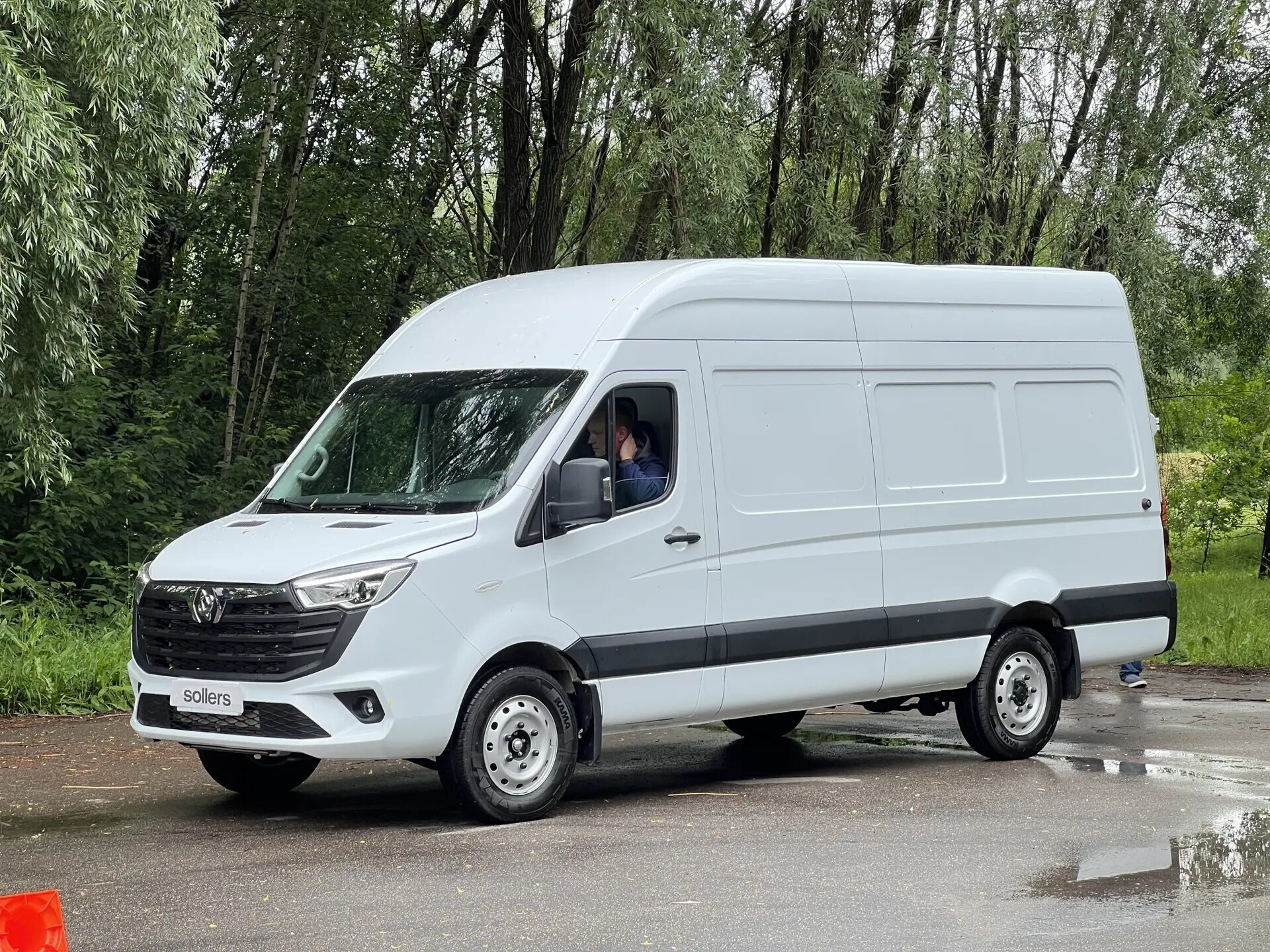Прошла премьера фургона Sollers SF5 с автоматической коробкой передач