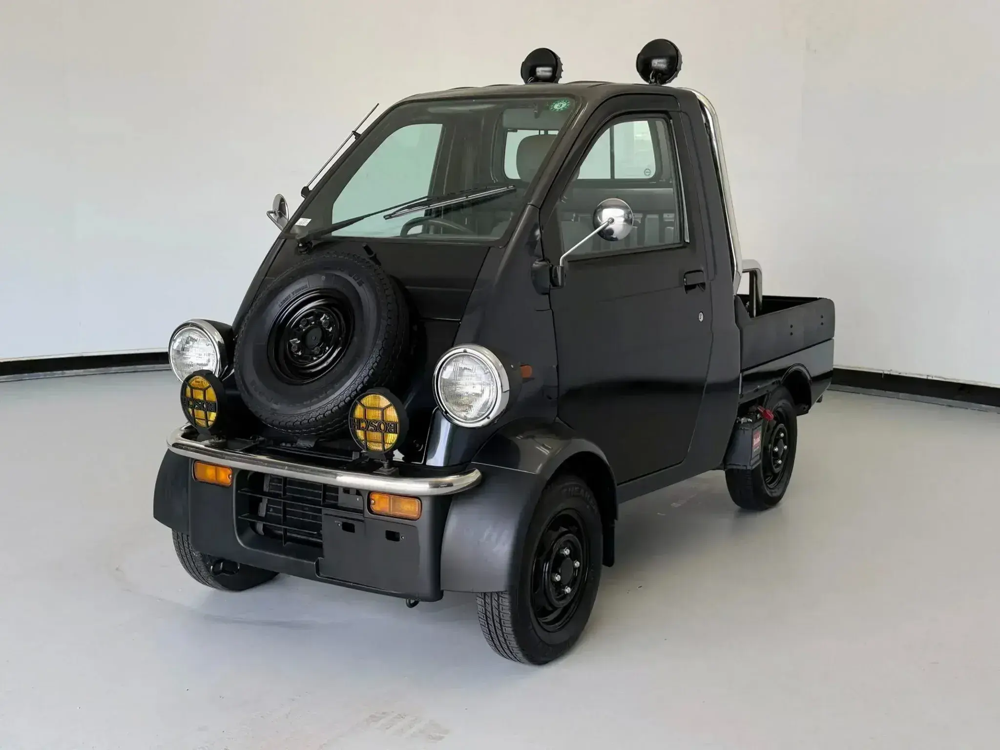 Культовый кей-кар Daihatsu Midget II из игры Gran Turismo выставили на аукцион