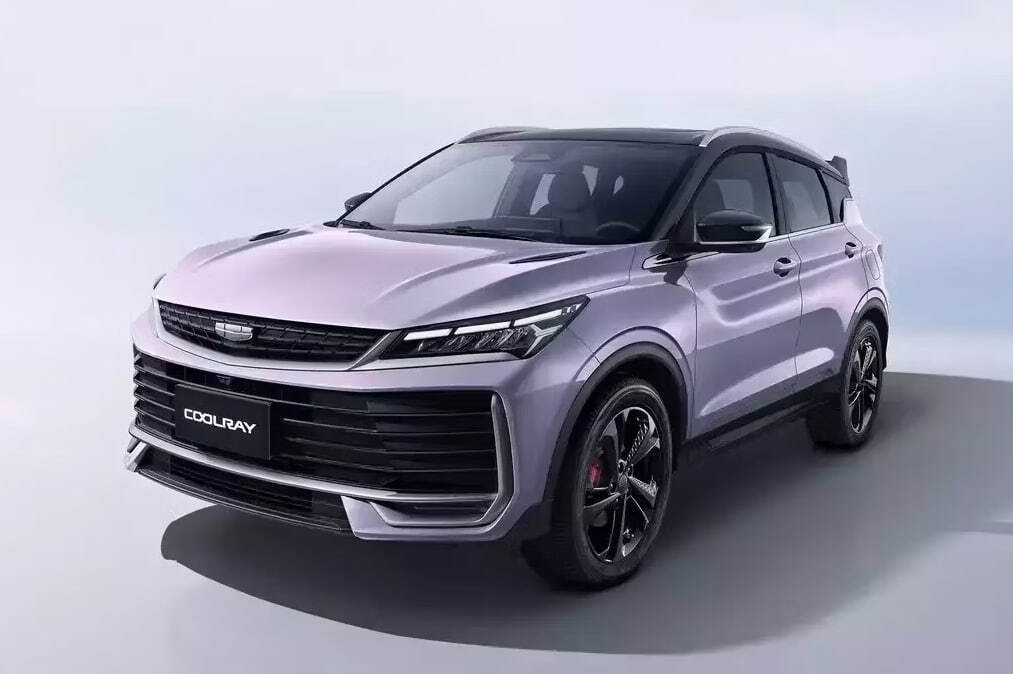 Девять автокомпаний подняли цены на новые автомобили в России за неделю