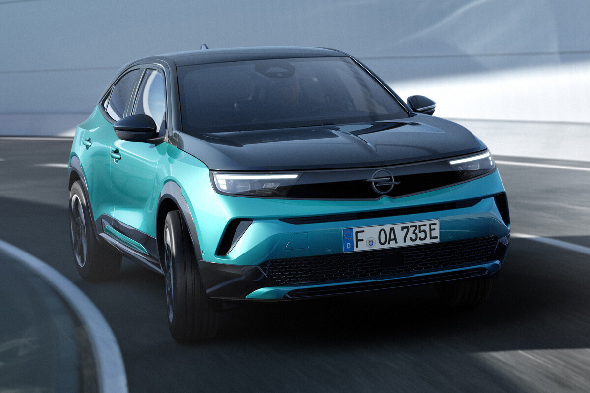 Opel предлагает жителям ФРГ арендовать кроссовер за 11 тысяч рублей в месяц