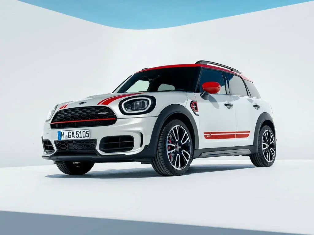 Продавцы наладили поставки Mini Countryman в Россию из Европы