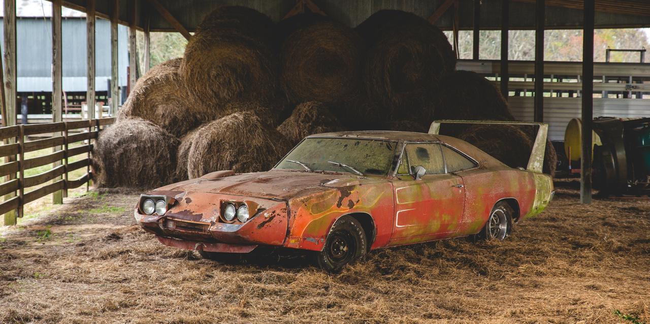 Внук нашел в гараже бабушки эксклюзивный Lamborghini Countach — Motor