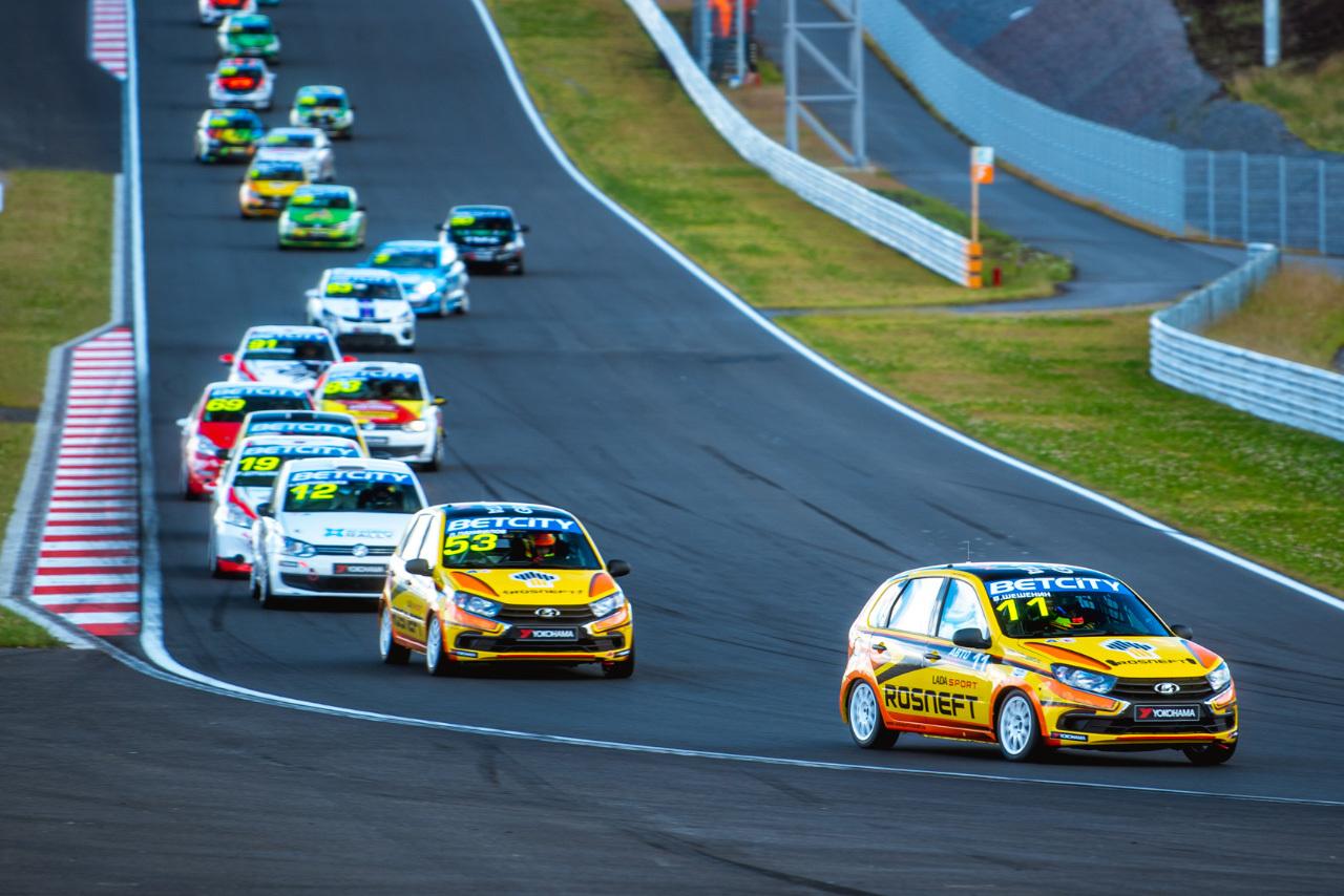 Smozhet Li Piterskaya Gonochnaya Trassa Otobrat Formulu 1 U Sochi Reportazh Motor