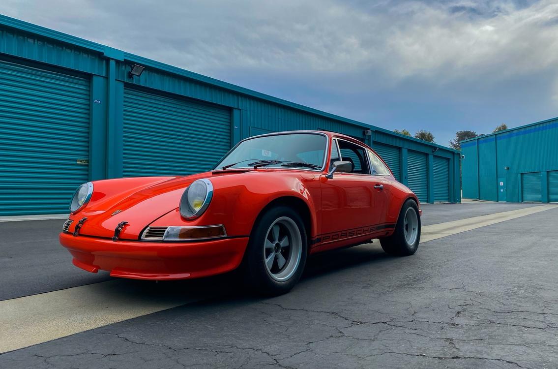 Посмотрите на 440-сильный электрический Porsche 911 ST — Motor