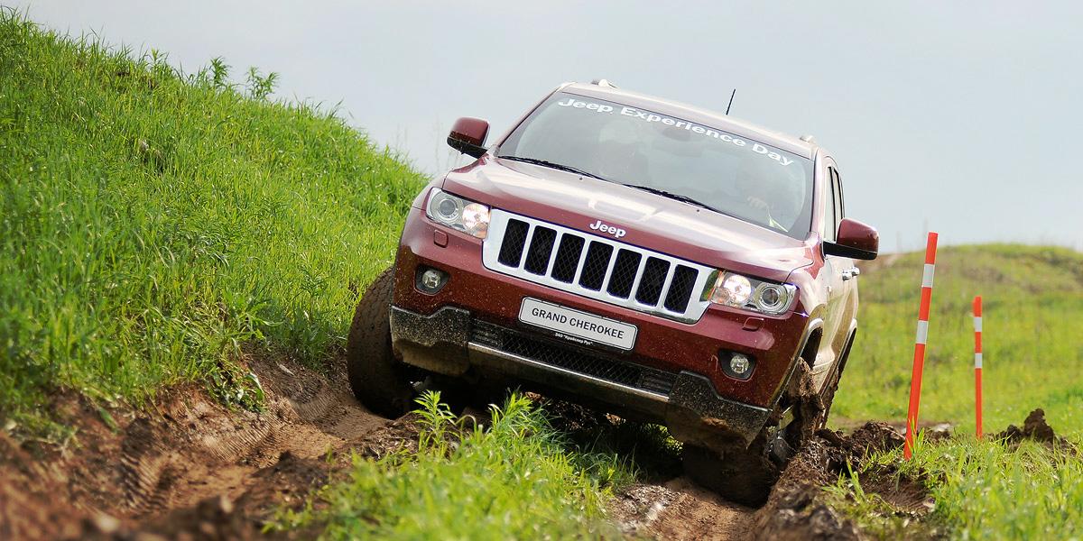 Первым комфортным джипом в мире стал Jeep Wagoneer