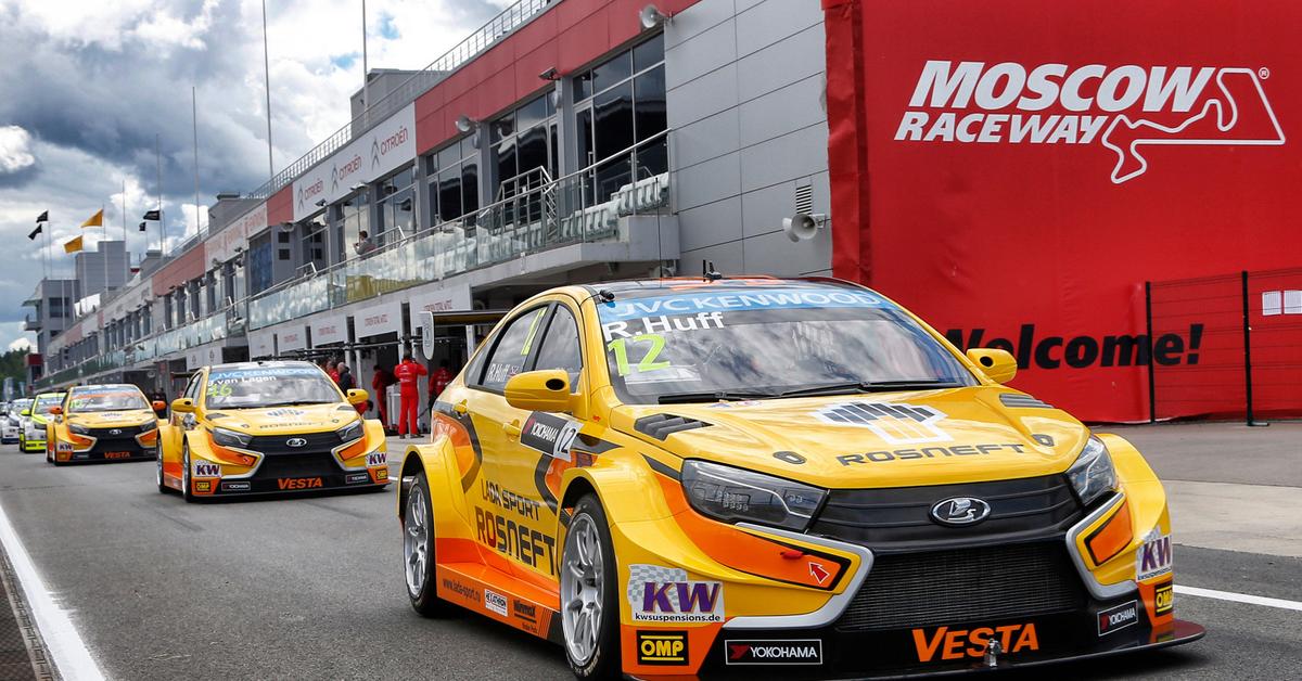 Экватор чемпионата LADA e-Championship