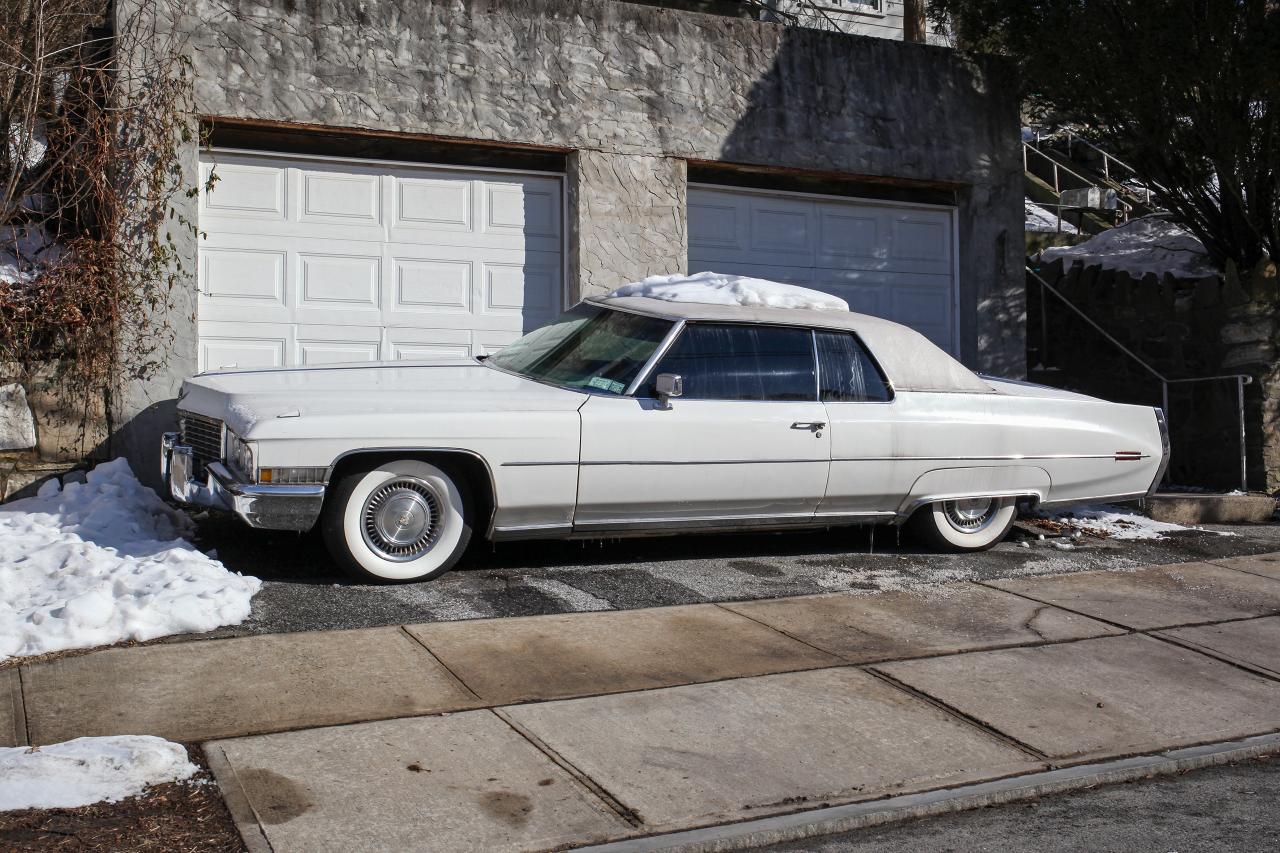 Нужно ли прогревать двигатель на холостых?