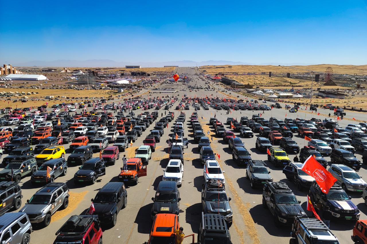 Грандиозный офроуд-фестиваль в китайской пустыне