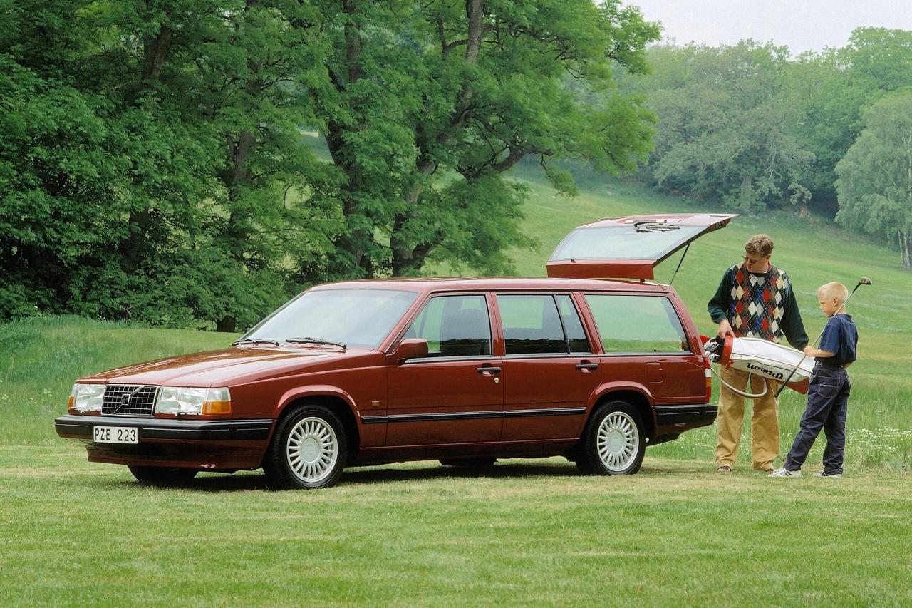 Универсал Volvo 940