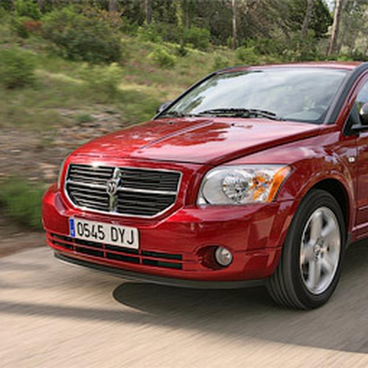 В США проверят безопасность Dodge Caliber из-за схожей с Toyota педали газа  — Motor