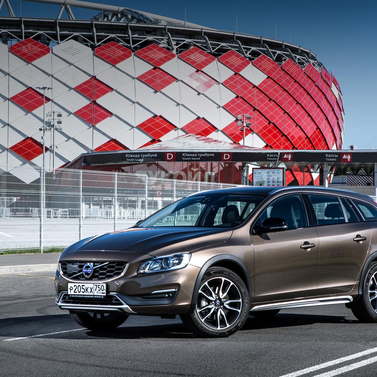 ������ V60 CROSS COUNTRY