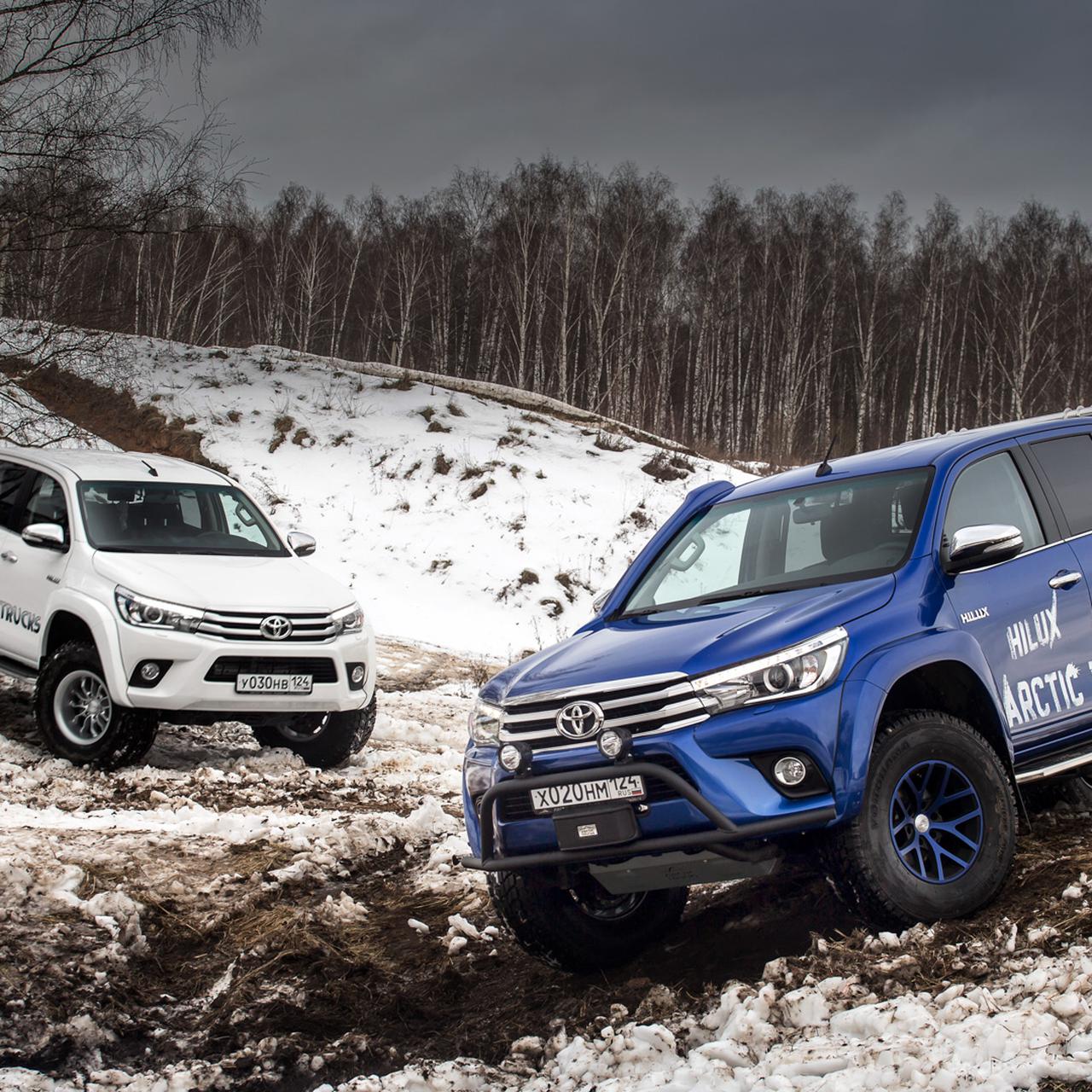 Испытываем «арктические» пикапы Toyota Hilux, у которых 10 колес на двоих —  Тест-драйв — Motor