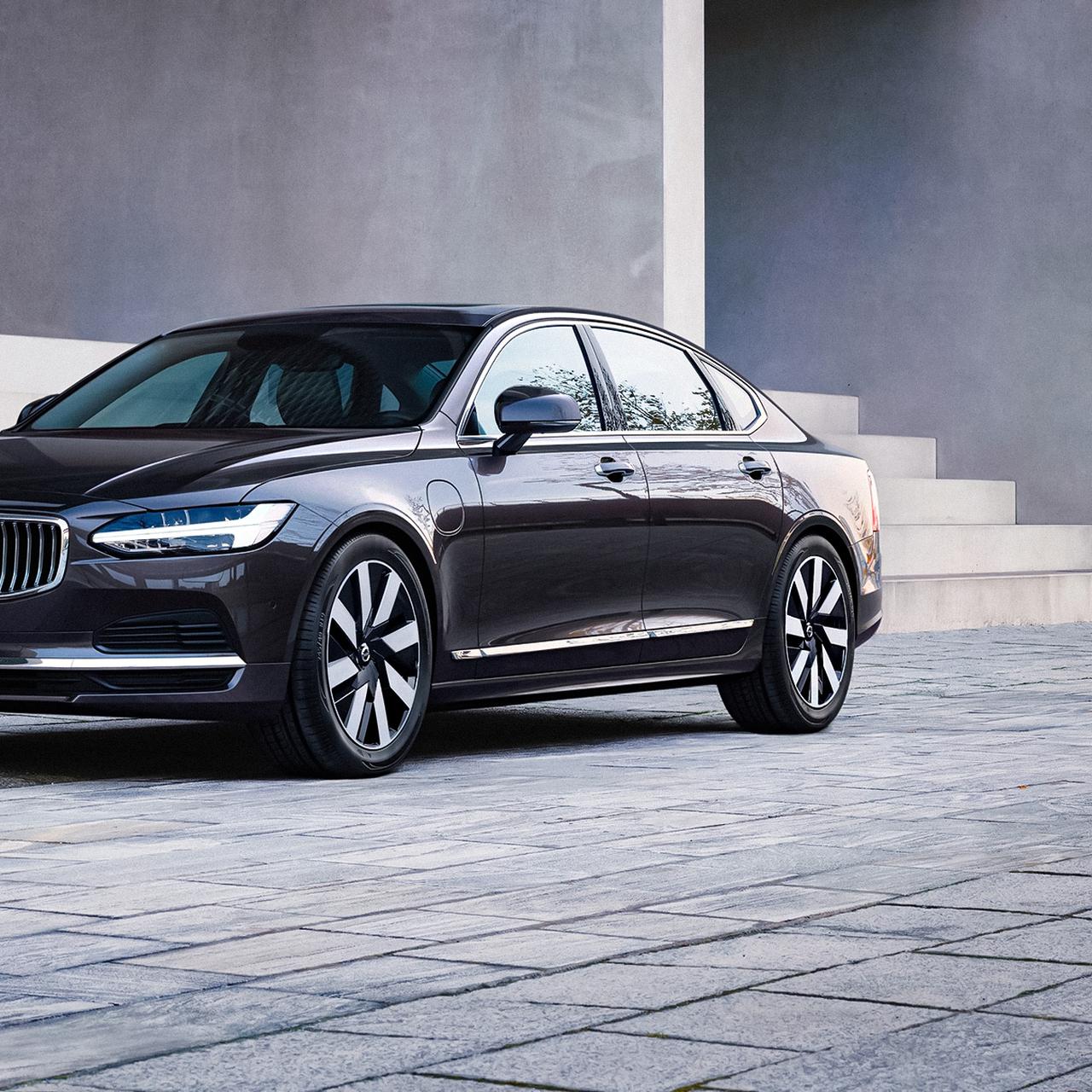 Новый Volvo S90 появился в продаже в России: сколько он стоит — Motor