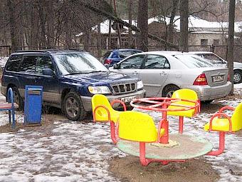 Москва увеличила штрафы за парковку на детской площадке — Motor