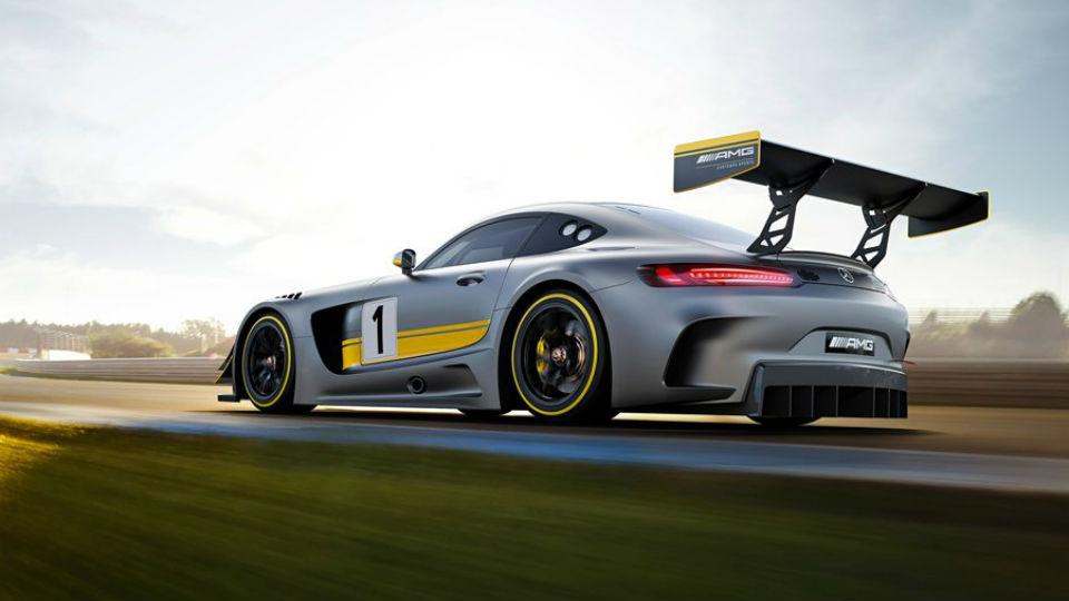 «Мерседес» вывел на Нюрбургринг новый гоночный суперкар — Motor