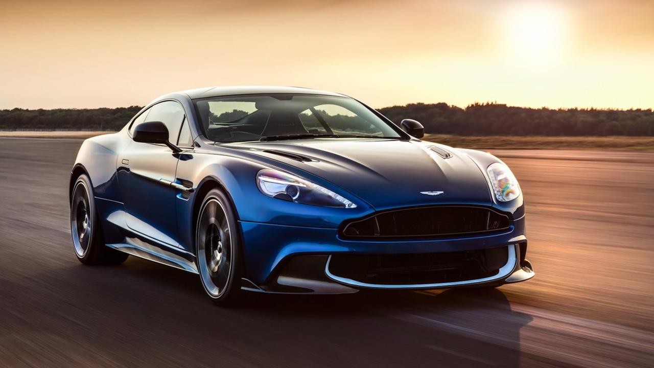 Aston Martin Vanquish 007