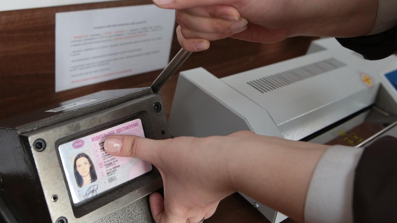 Управление авто лишенным прав