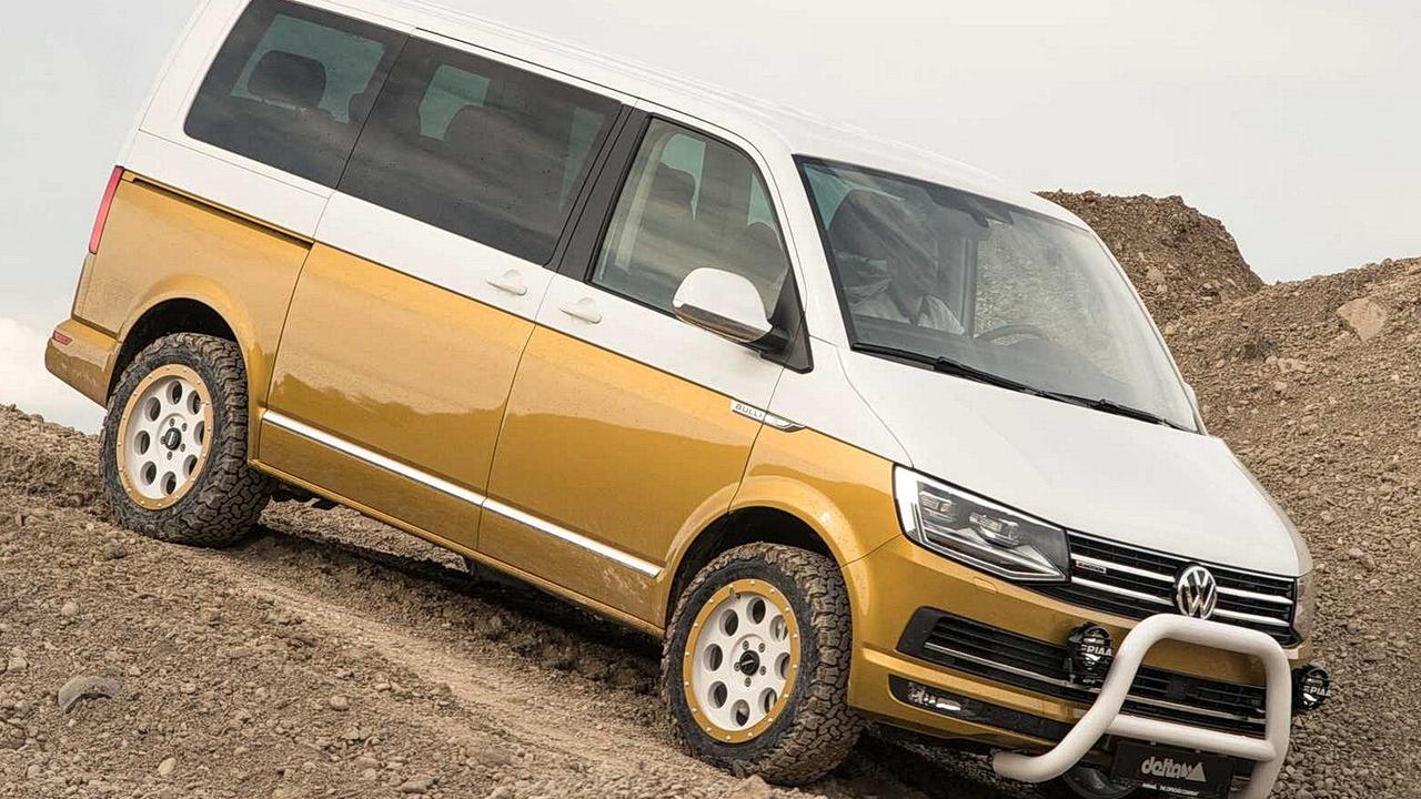 Пежо минивэн полноприводный. Mitsubishi delica d:5. Клиренсы минивэнов. Компактвэн с высоким клиренсом. Полноприводный хендай старекс.