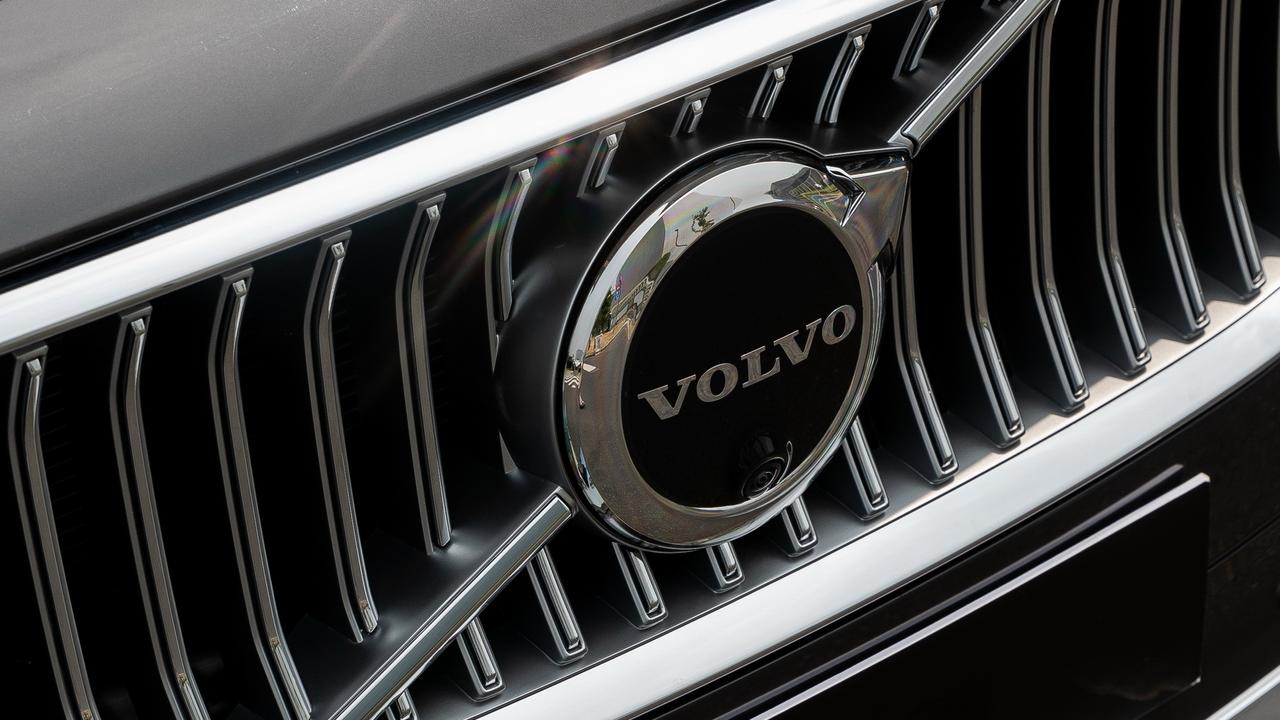 Двухцветный руль volvo