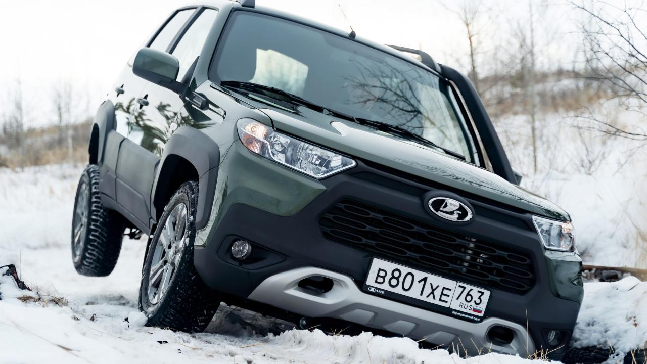 Видео: чем пытается удивить самая новая Lada Niva Travel в 2021 году ...