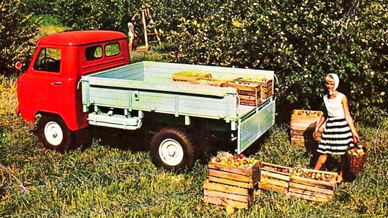 «Головастик» и колхозница: посмотрите на редкую фотографию экспортного ...