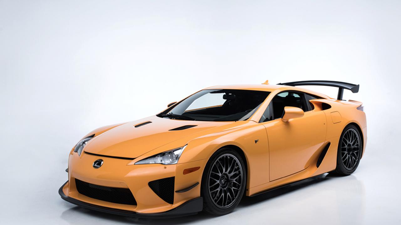 Один из 50 трековых Lexus LFA с минимальным пробегом выставили на продажу —  Motor