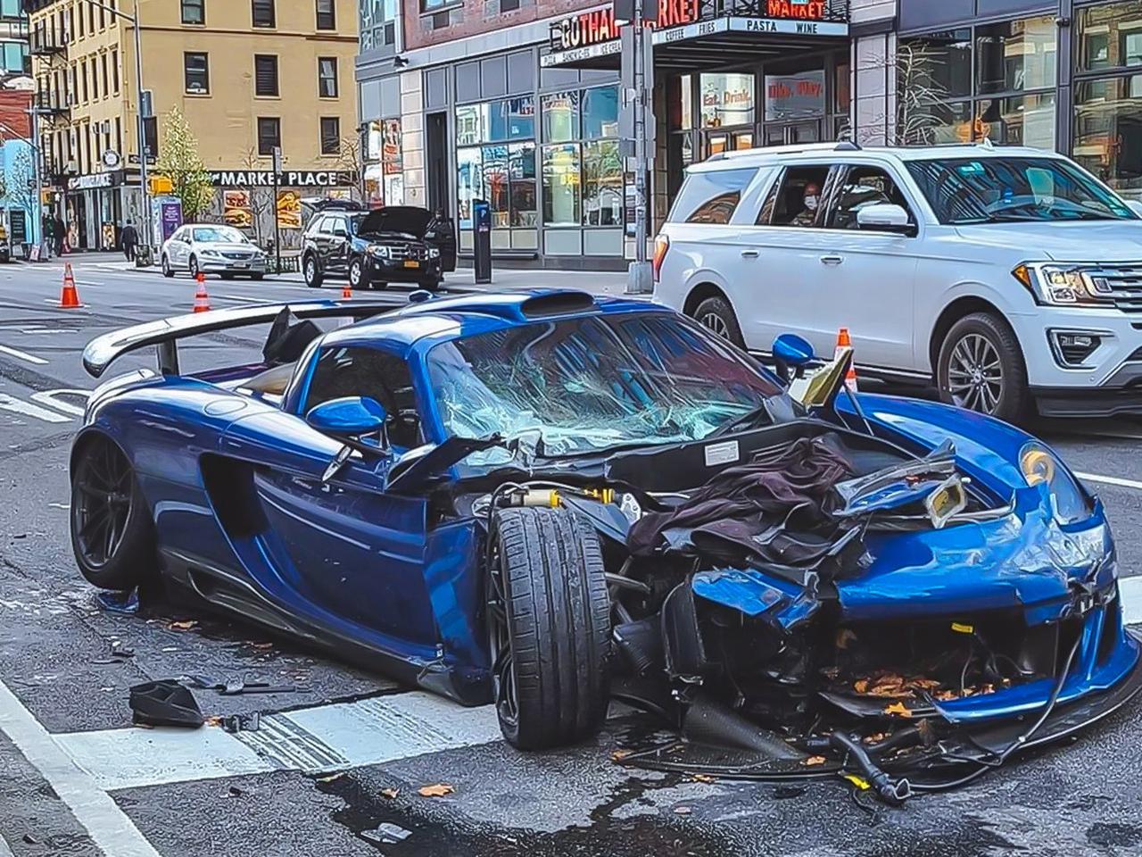 Почему коллекционный Porsche Carrera GT так часто бывает в авариях? —  Читальный зал — Motor