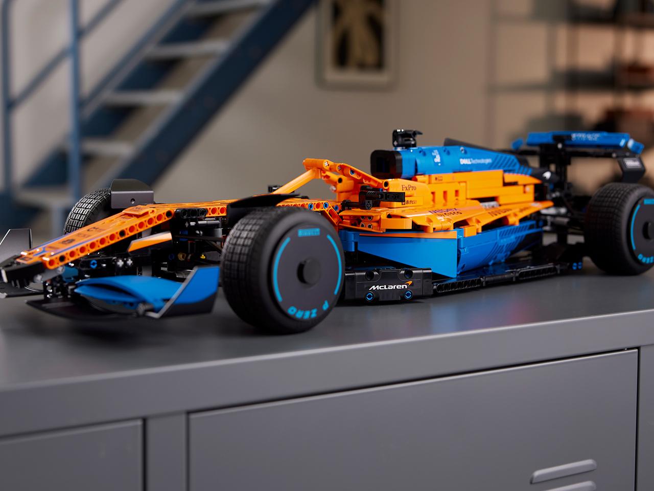 McLaren 1 4 Lego Motor