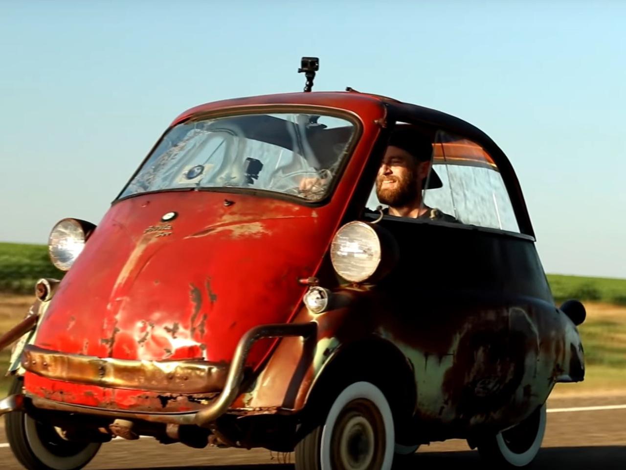 Мертвую» BMW Isetta вернули на дороги после 40-летнего забвения в лесу —  Motor