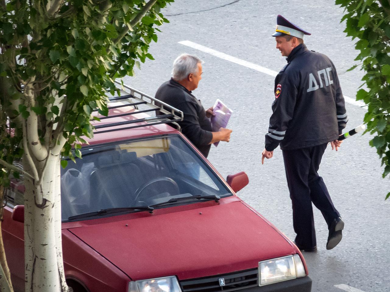 ГИБДД обязали фиксировать нарушения ПДД при скрытом патрулировании — Motor