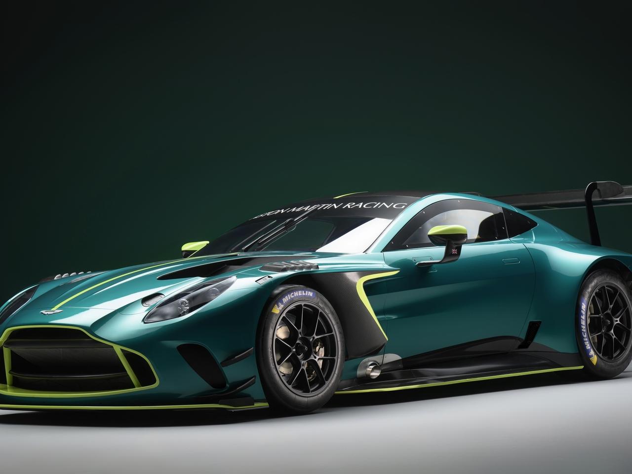 Aston Martin Vantage AMR GT3 ルマン 2024 Новый Aston Martin Vantage официально получил гоночную версию