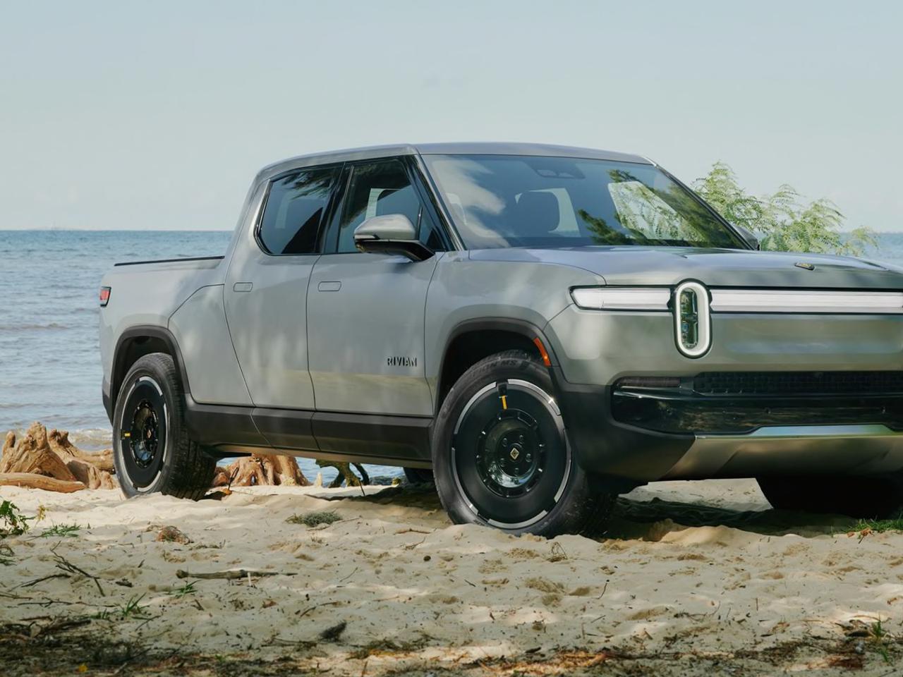 Rivian представила внедорожник R1S и пикап R1T нового поколения — Motor